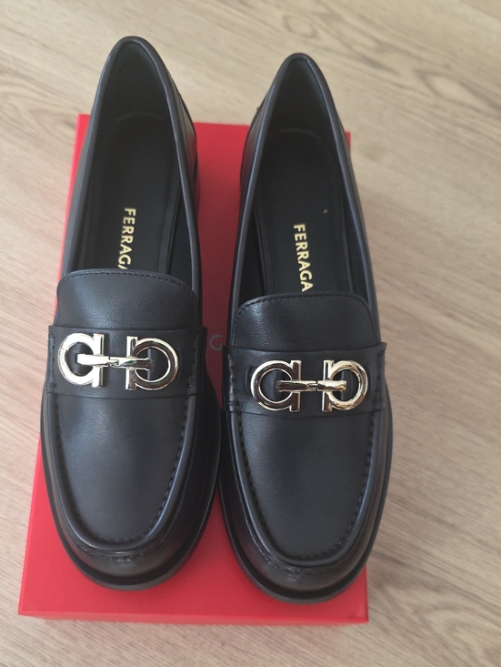 Salvatore Ferragamo Shoes - Womens - AUTHENTIC  Salvatore Ferragamo Black Leather OFELIA Loafers - Size 10
